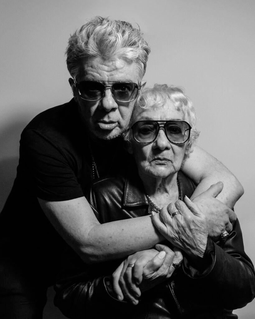 Juanse incorpora Mi vieja a su homenaje a Pappo