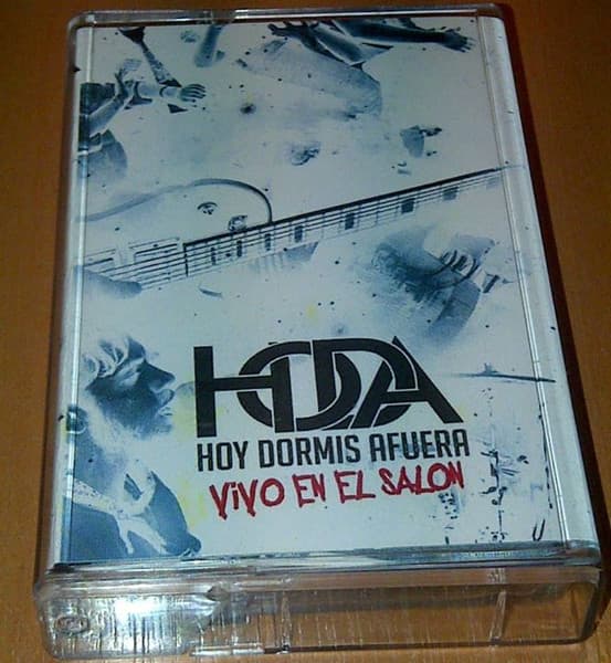 Hoy Dormis Afuera — Vivo en el Salon