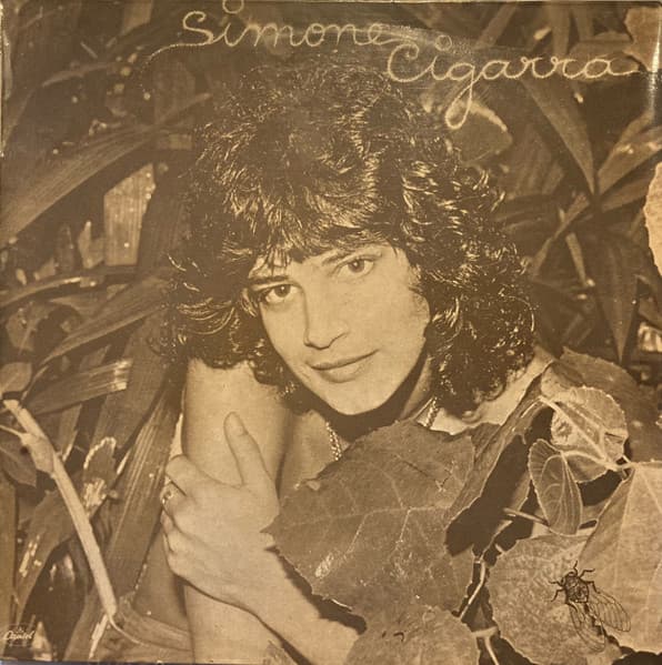Simone — Cigarra