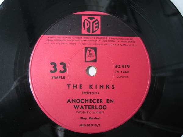 The Kinks — Waterloo Sunset = Anochecer En