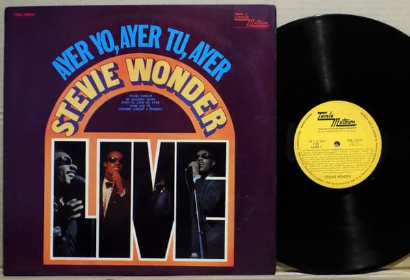 Stevie Wonder — Ayer Yo, Ayer Tu, Ayer = Live