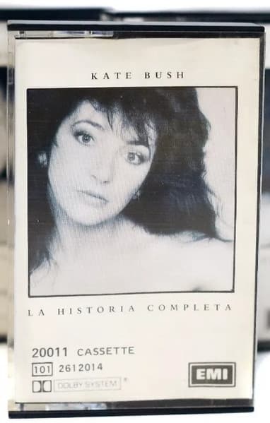 Kate Bush — La Historia Completa = The Whole Story