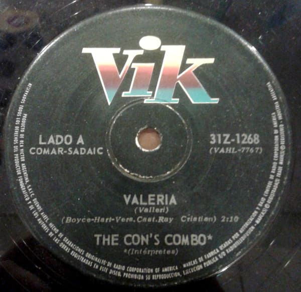 The Con's Combo — Valeria = Valleri / Botella De Vino = Bottle Of Wine