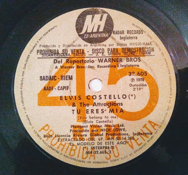 Elvis Costello And The Attractions — (No Quiero Ir A) Chelsea / Tu Eres Mia