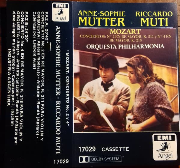 Mozart & Anne-Sophie Mutter & Riccardo Muti & Philharmonia Orchestra — Conciertos: Nº 2 En Re Mayor, K. 211 Y Nº 4 En Re Mayor, K. 218