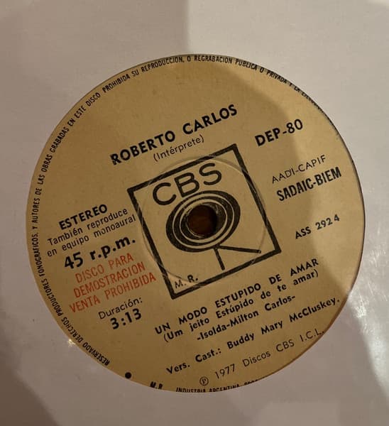 Roberto Carlos — Un Modo De Amar Estupido