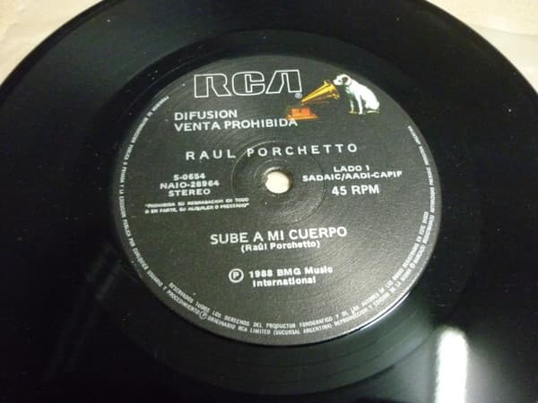 Raul Porchetto — Sube A Mi Cuerpo / Rastros En la Playa