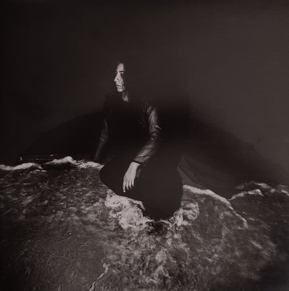Arooj Aftab – Night Reign