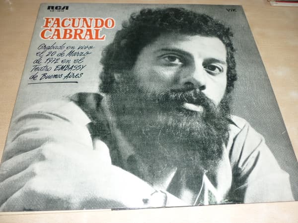Facundo Cabral — Grabado En Vivo El 20 De Marzo De 1972 En El Teatro Embassy De Buenos Aires