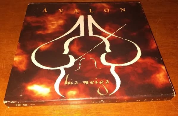 Ávalon — Lúa Meiga