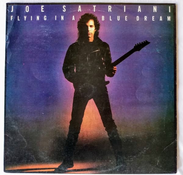 Joe Satriani — Flying In A Blue Dream