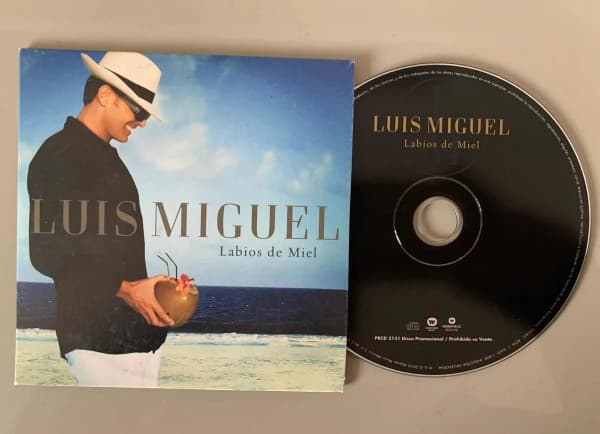Luis Miguel — Labios De Miel