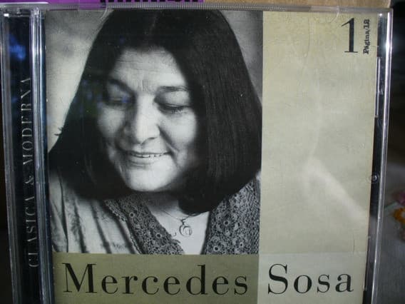 Mercedes Sosa — Clásica Y Moderna 1