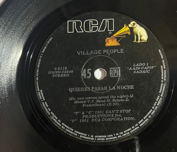 Village People — ¿Quieres Pasar La Noche?