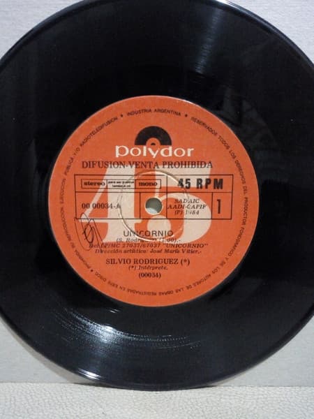 Silvio Rodríguez — Unicornio