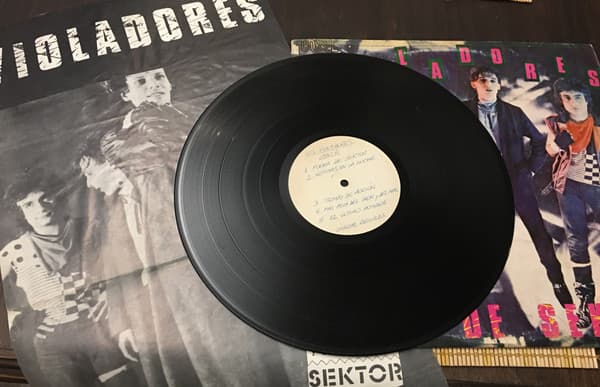 Los Violadores — Fuera De Sektor