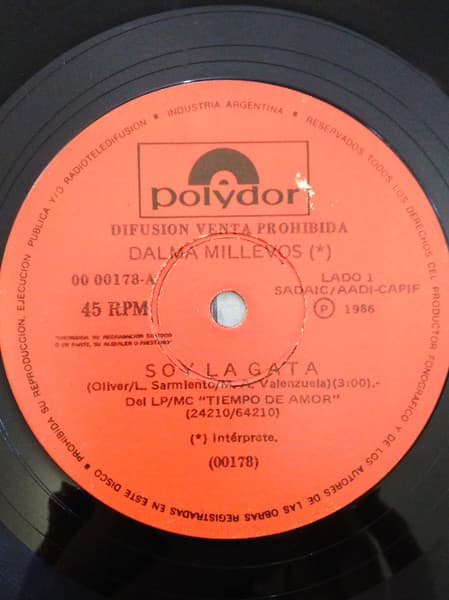 Dalma Milevos — Soy La Gata