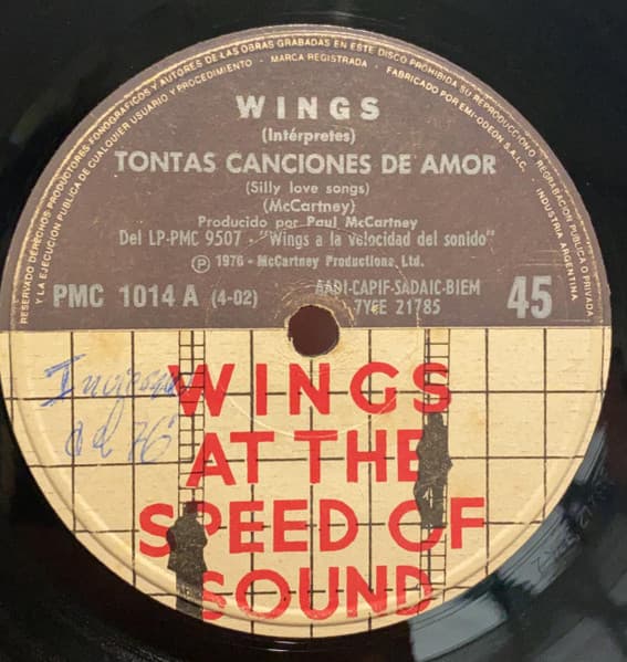 Wings — Tontas Canciones De Amor