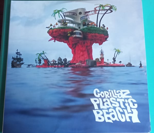 Gorillaz – Plastic Beach