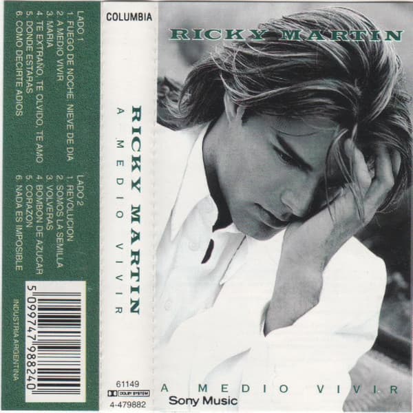 Ricky Martin — A Medio Vivir