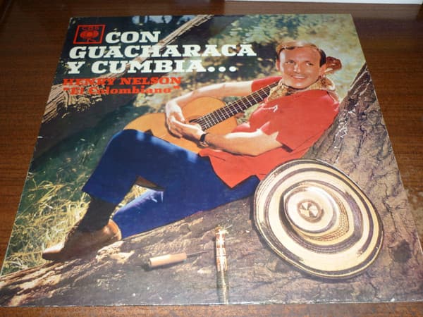 Henry Nelson "El Colombiano" — Con Guacharaca Y Cumbia...
