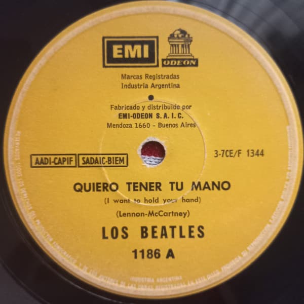 The Beatles — Quiero Tener Tu Mano / Este Muchacho
