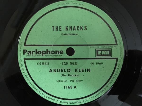 The Knacks — Abuelo Klein / Tengo Miedo de Estar Enamorado