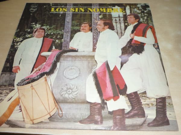 Los Sin Nombre — Los Sin Nombre