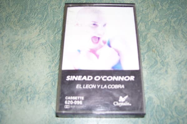 Sinéad O'Connor — El Leon Y La Cobra = The Lion And The Cobra