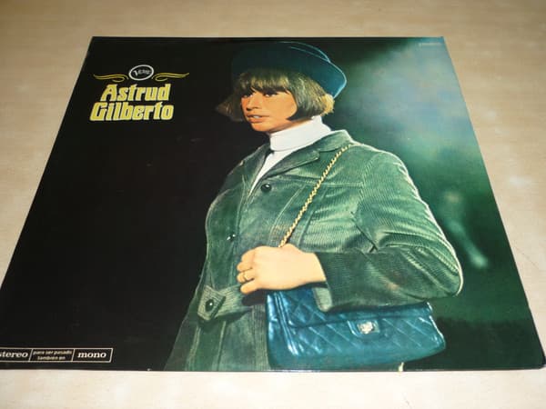 Astrud Gilberto — Astrud Gilberto