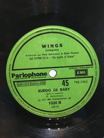 Wings — Acercandose (Getting Closer) / Ruego De Baby (Baby´s Request)