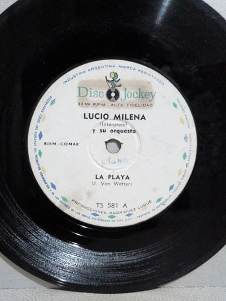 Lucio Milena Y Su Orquesta — La Playa
