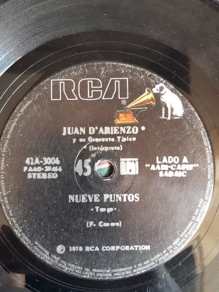 Juan D'Arienzo Y Su Orquesta Típica — Nueve Puntos / El Vals De Los 15 Años