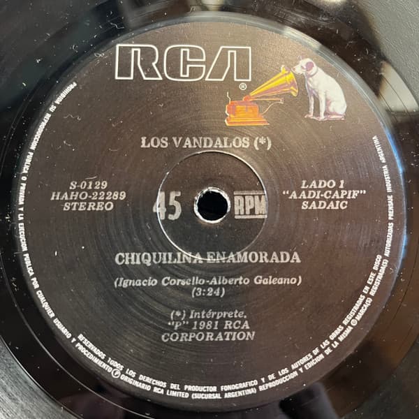 Los Vandalos — Chiquilina Enamorada / Novia De Mi Infancia