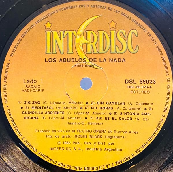 Los Abuelos De La Nada — En El Opera