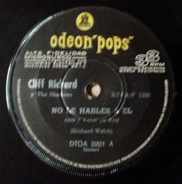 Cliff Richard And The Shadows — No Le Hables A El / Yo Soy El Solitario