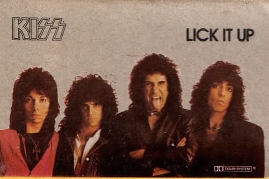 Kiss — Lick It Up