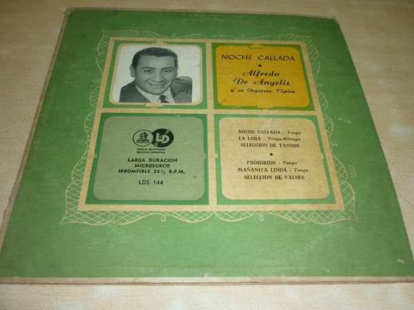 Alfredo de Angelis Y Su Orquesta Típica — Noche Callada
