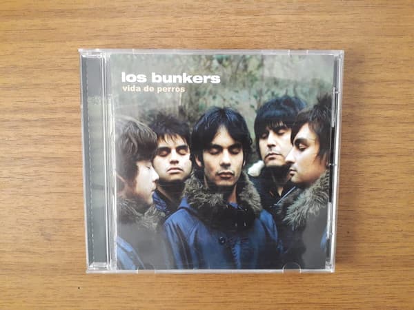 Los Bunkers — Vida De Perros