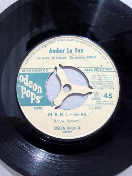 Ambar La Fox & Armando Patrono Y Su Orquesta — Mami