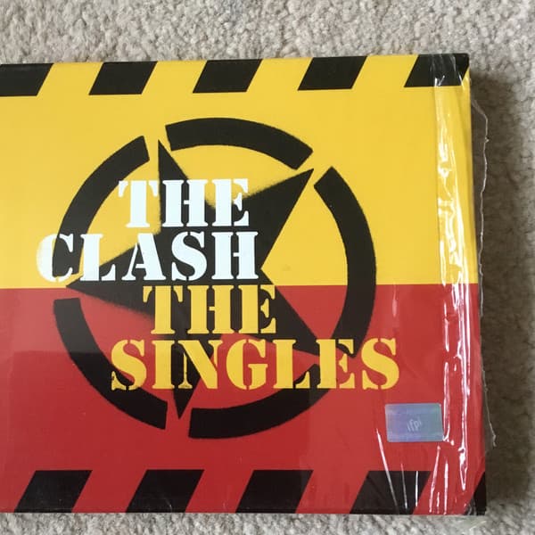 The Clash — The Singles