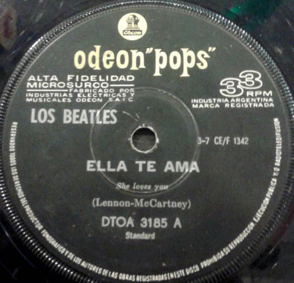 Los Beatles — Ella Te Ama = She Loves You