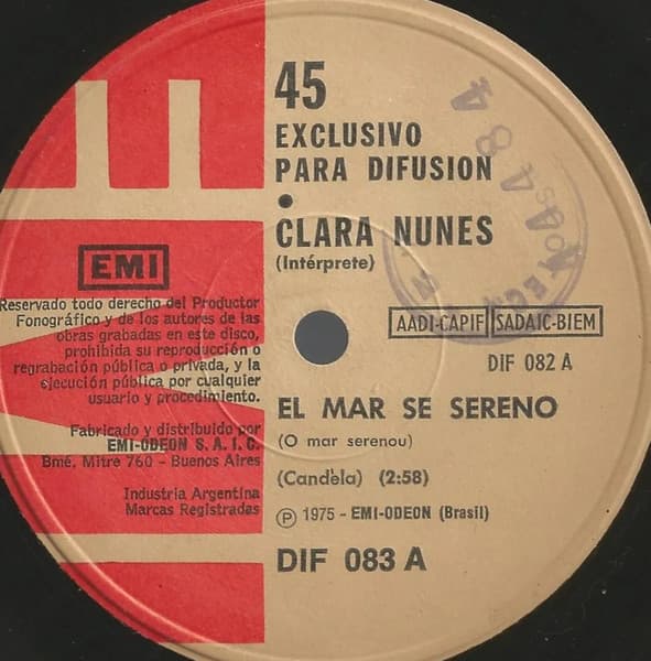 Clara Nunes — El Mar Se Sereno