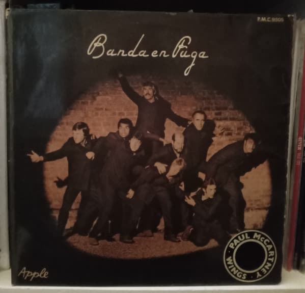 Paul McCartney & Wings — Banda En Fuga = Band On The Run