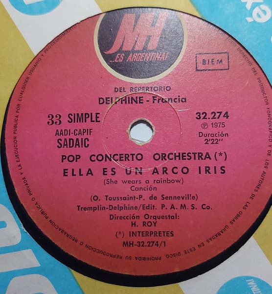 Pop Concerto Orchestra — She Wears A Rainbow / Attraction Love (Ella Es Un Arco Iris / Atraccion De Amor)