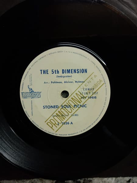 The 5th Dimension — Stoned Soul Picnic / The Sailboat Song = La Canción Del Bote De Vela