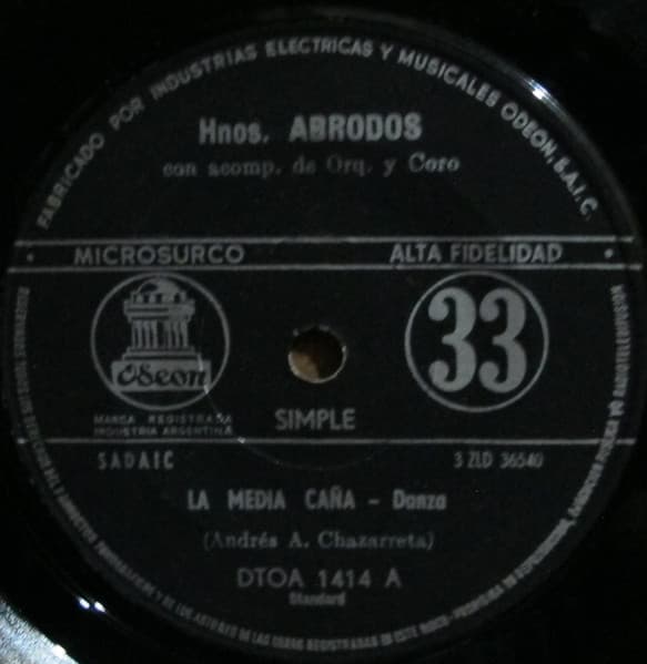 Hermanos Abrodos — La Media Caña / Minué Federal