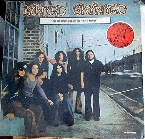 Lynyrd Skynyrd — (Pronounced 'Lĕh-'nérd 'Skin-'nérd)