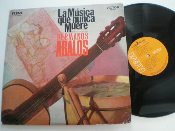 Los Hermanos Abalos — "La Musica Que Nunca Muere"