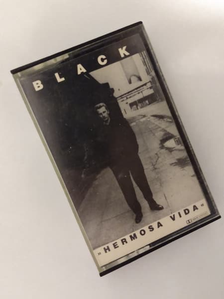 Black — Hermosa Vida = Wonderful Life